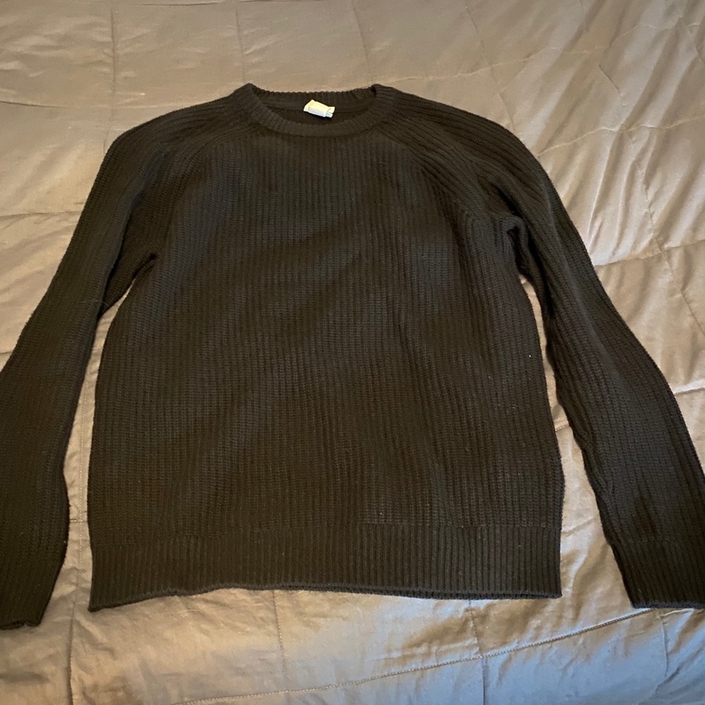 H&M muscle fit sweater. LOGG. Small. Great Fit